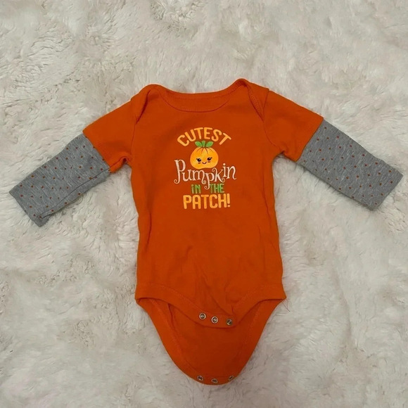 My Very First Thanksgiving Carters 6-9 months unisex onesie & cutest pumpkin - Picture 7 of 11